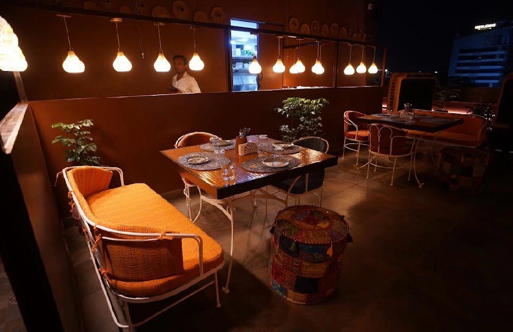 Outdoor night dining